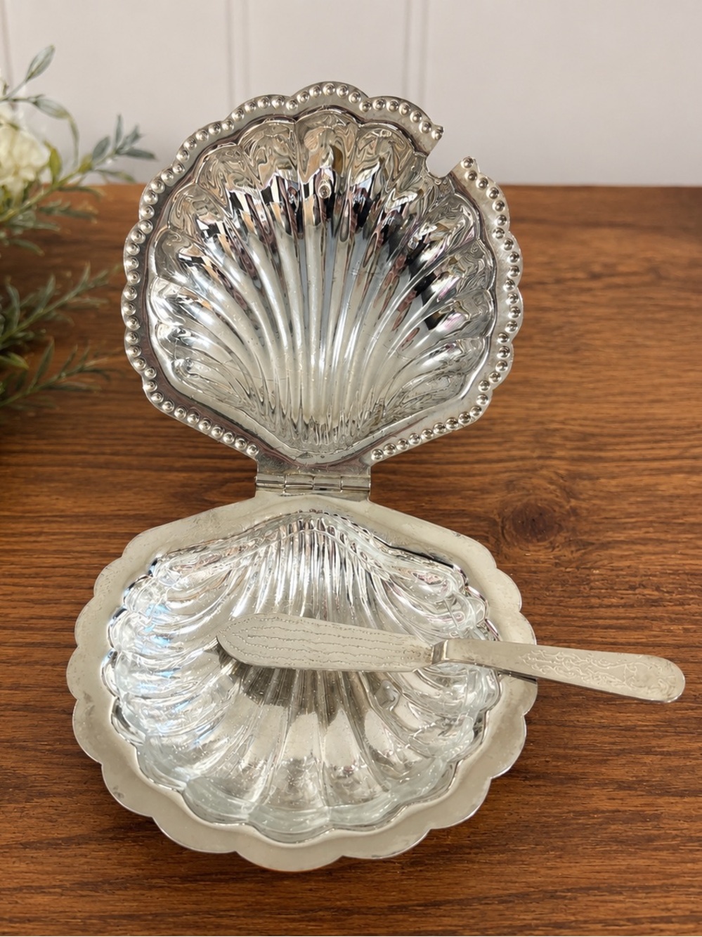 Vintage Silver Plate Clam Shell Butter Dish with Glass Insert & Spreader